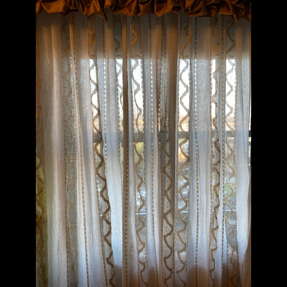 Curtains Amazing 48x98” Gold / off white/ cream colors.